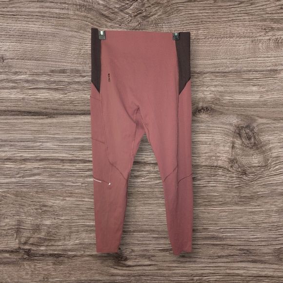 ON Movement Tight Long - Picture 2 of 4